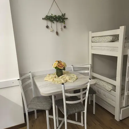 Cobanica Borovi Апартаменты *